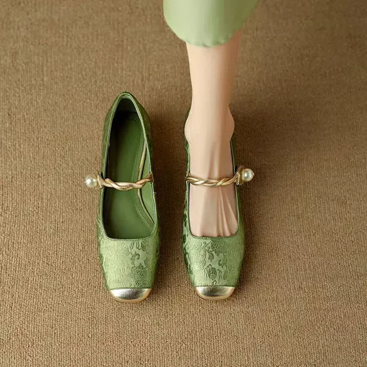 Emmie Pumps