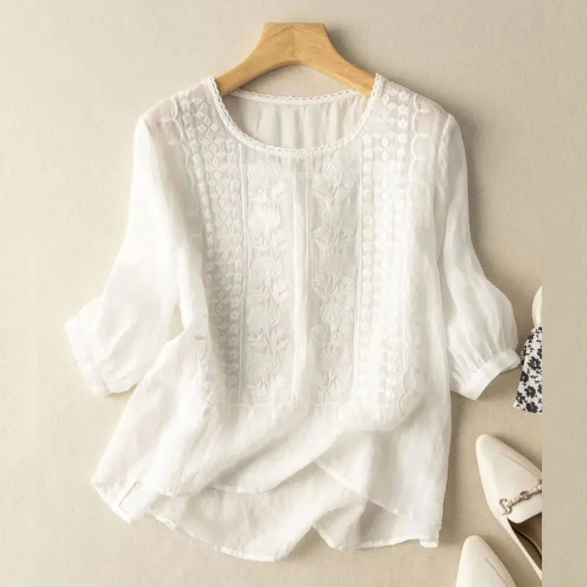 Arwen | Relaxed Embroidered 3/4 Sleeve Blouse