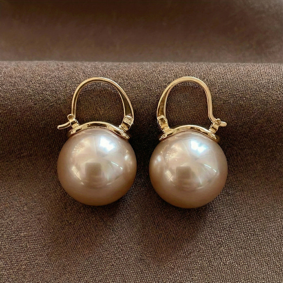 Touch of Pearls Earrings