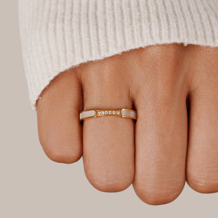 Unity | Pearl & Crystal Ring